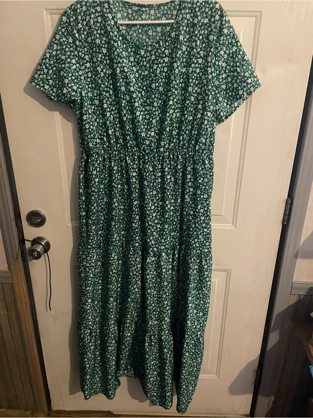 Green Floral Short-Sleeve Maxi Dress